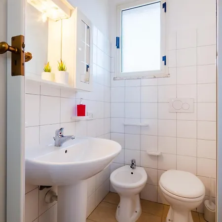 Air-conditioned Sleeps 12 Torre Cesarea * Porto Cesareo