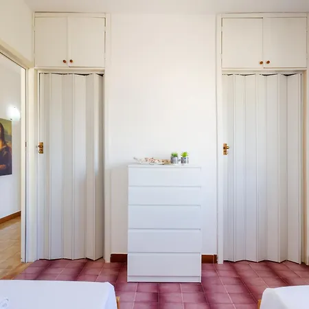 Holiday home Air-conditioned Sleeps 12 Torre Cesarea Porto Cesareo